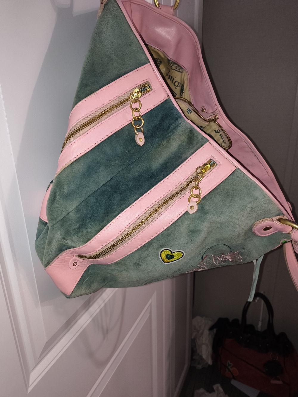 Juicy Couture Green Velvet Tote with Pink Leather Handles and Embroidered Crest - Picture 6 of 12